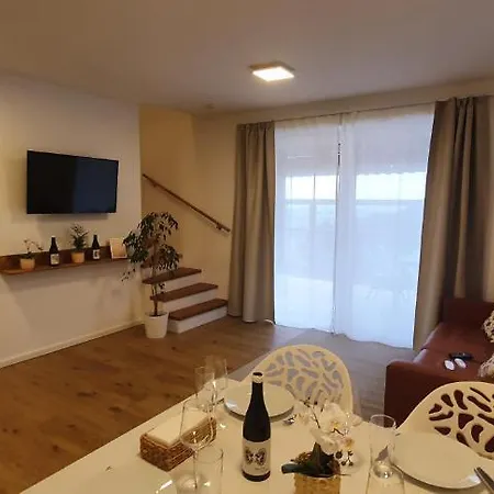 Weingut & Lenhard Appartement